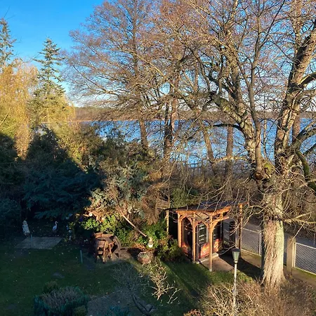 Guest house Gast- Und Logierhaus Warenthin