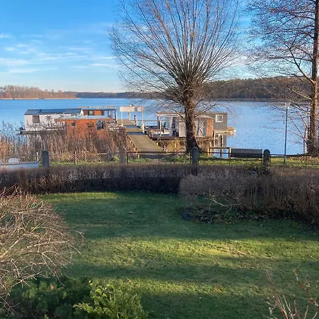 Guest house Gast- Und Logierhaus Warenthin
