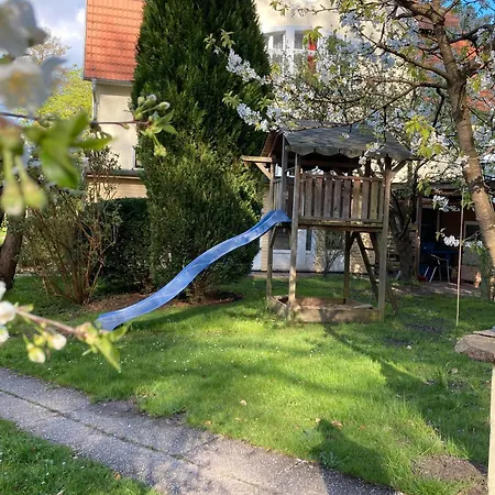 Gast- Und Logierhaus Warenthin